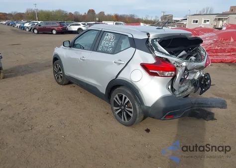 2019 Nissan Kicks Sv z USA, uszkodzony, nr VIN 3N1CP5CU5KL553661